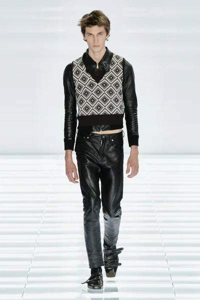 Look 7